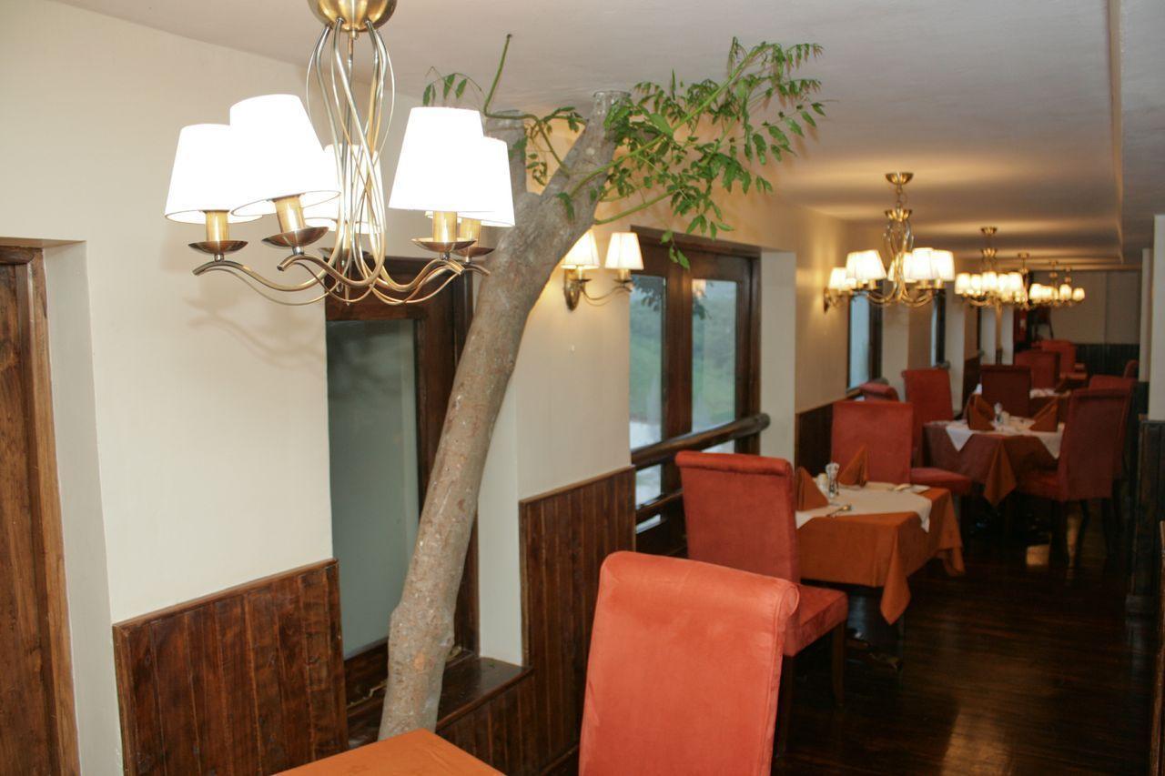 Treetops Mweiga Экстерьер фото