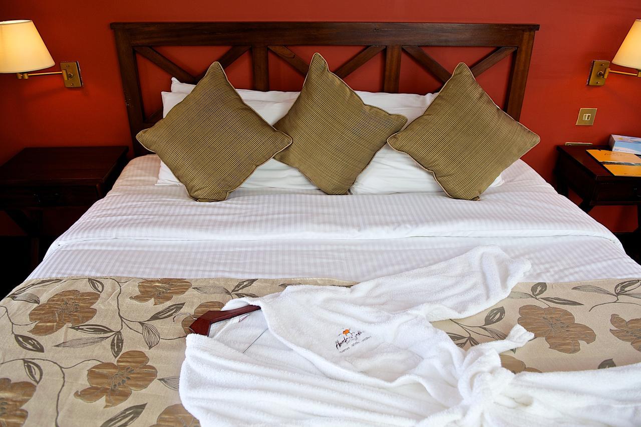 Treetops Mweiga Экстерьер фото